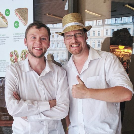 Já a herecká STAR z Prostřena - Karel Ondrka alias Skejpr :)